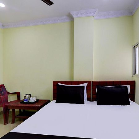 Spot On Al Nizam Guest House Хайдарабад Экстерьер фото