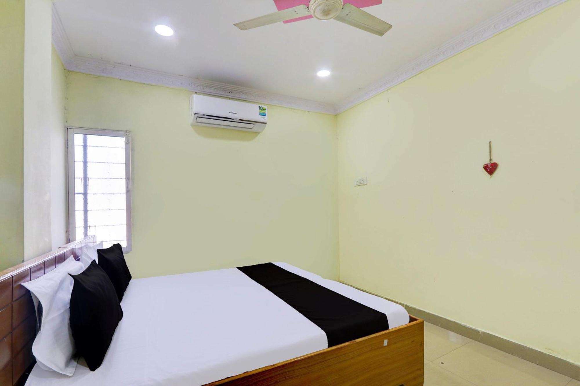 Spot On Al Nizam Guest House Хайдарабад Экстерьер фото