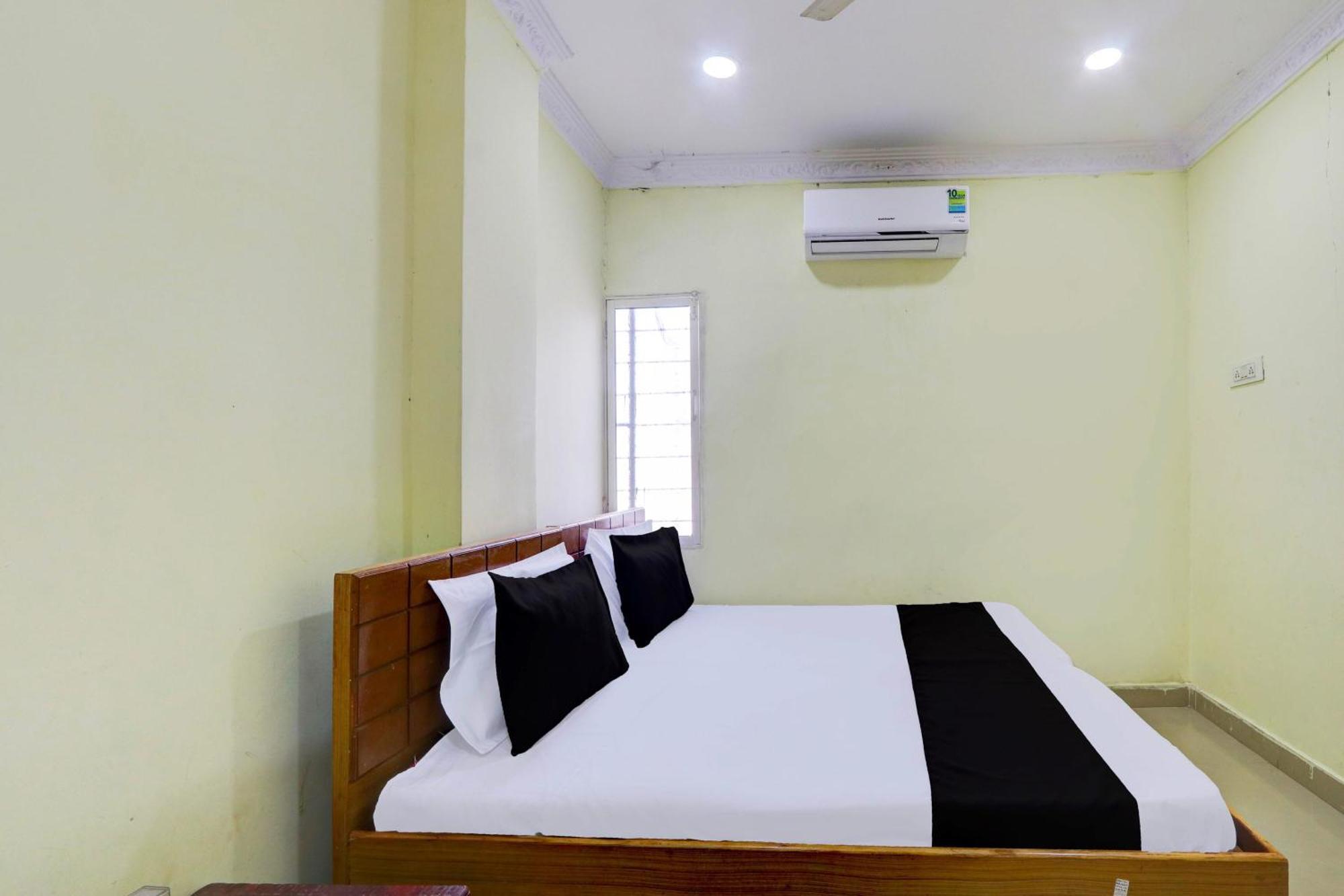 Spot On Al Nizam Guest House Хайдарабад Экстерьер фото