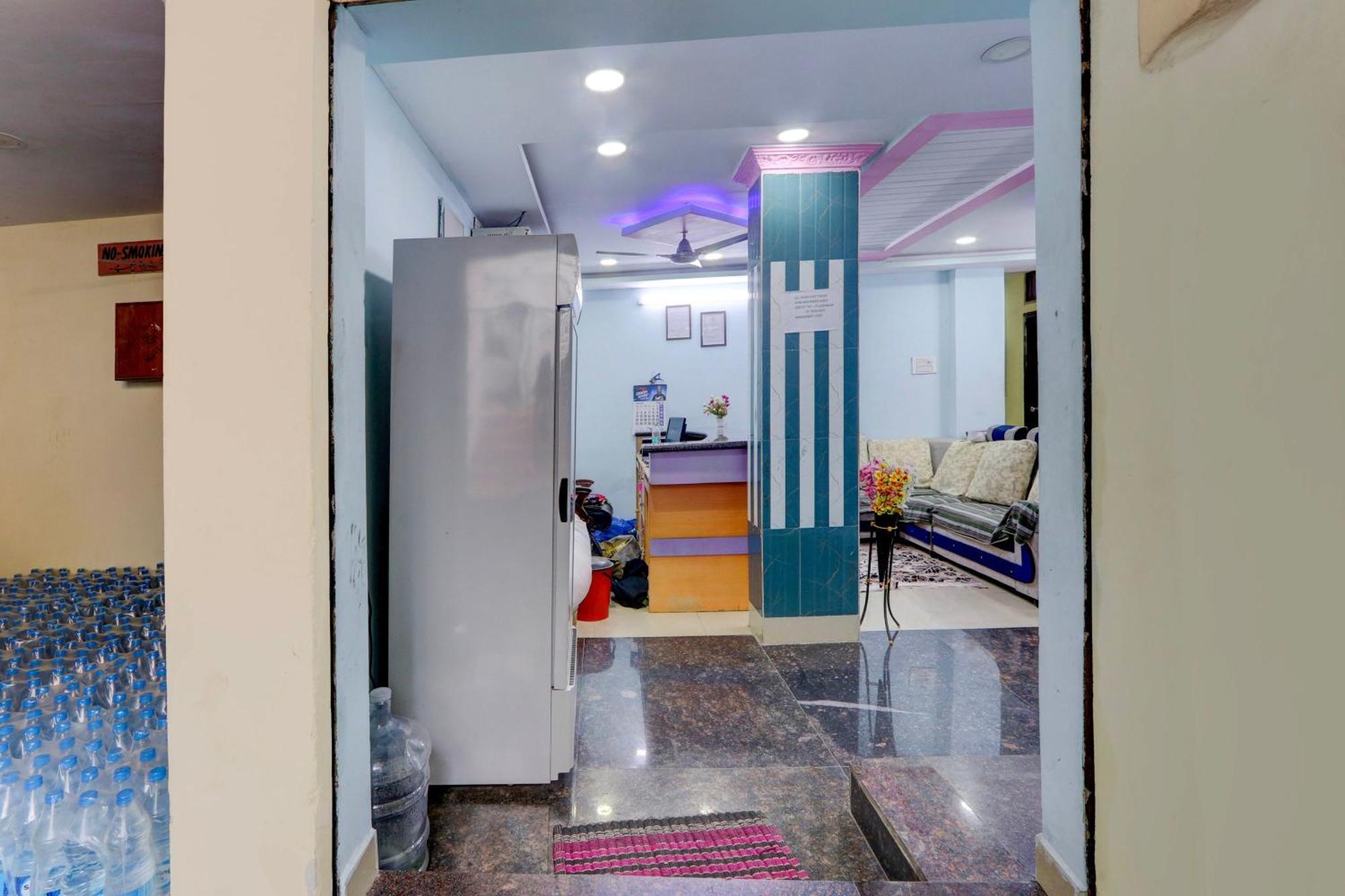 Spot On Al Nizam Guest House Хайдарабад Экстерьер фото